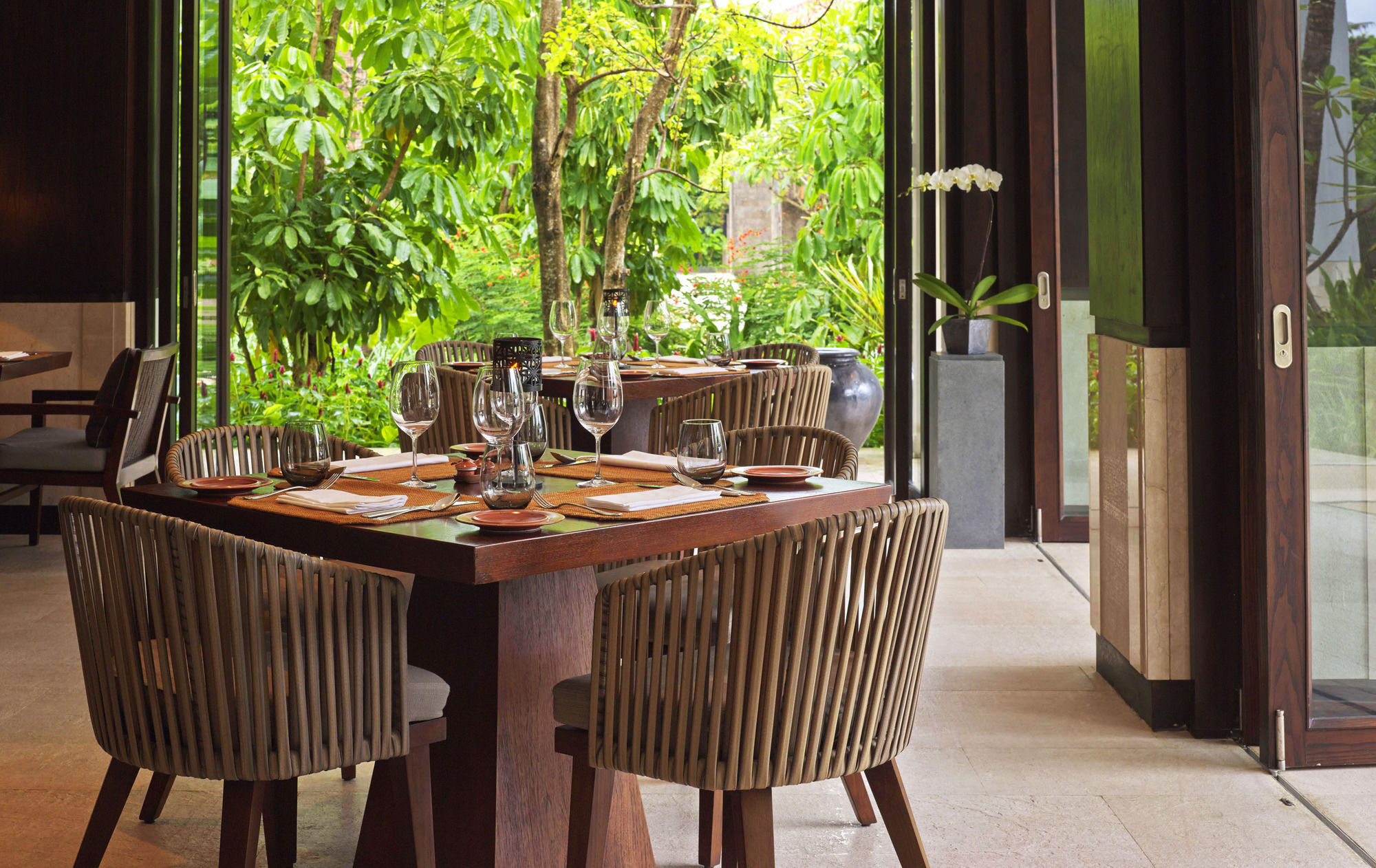Hotel The At Fairmont Beach Bali Sanur (Bali)