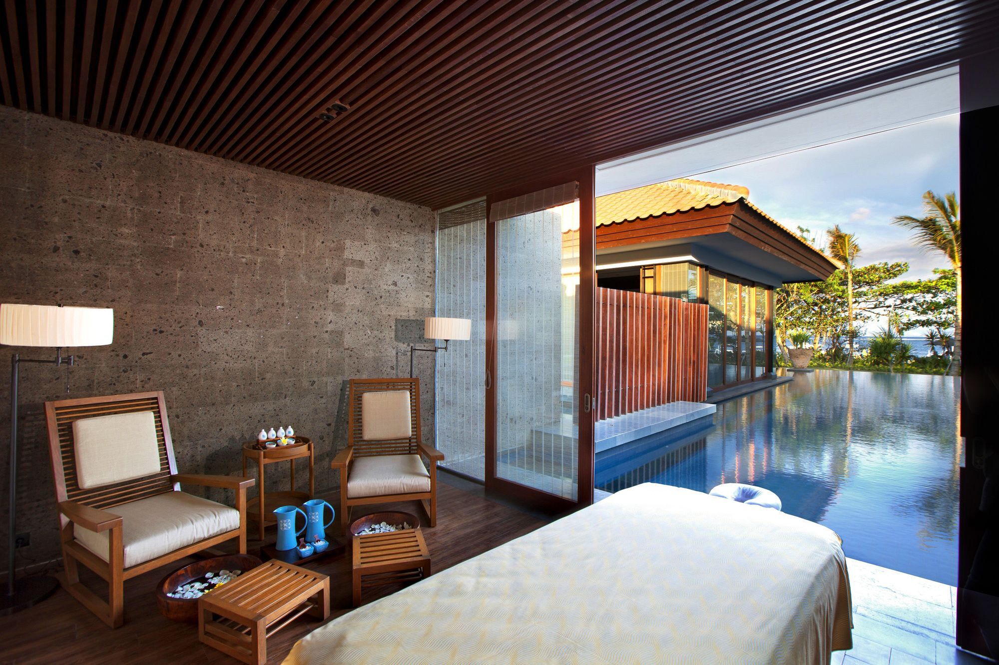 The At Fairmont Beach Bali * Sanur (Bali)