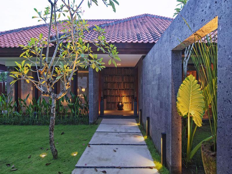Hotel The At Fairmont Beach Bali