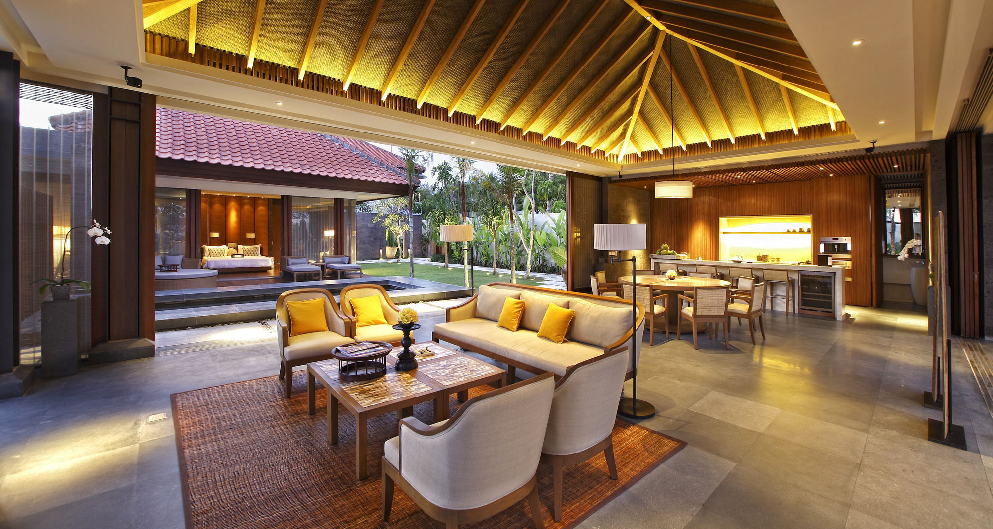 The At Fairmont Beach Bali Sanur (Bali)